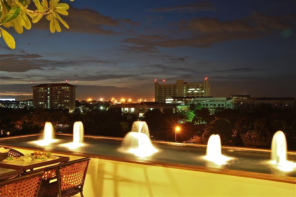 בנגקוק Suvarnabhumi Suite Hotel מראה חיצוני תמונה
